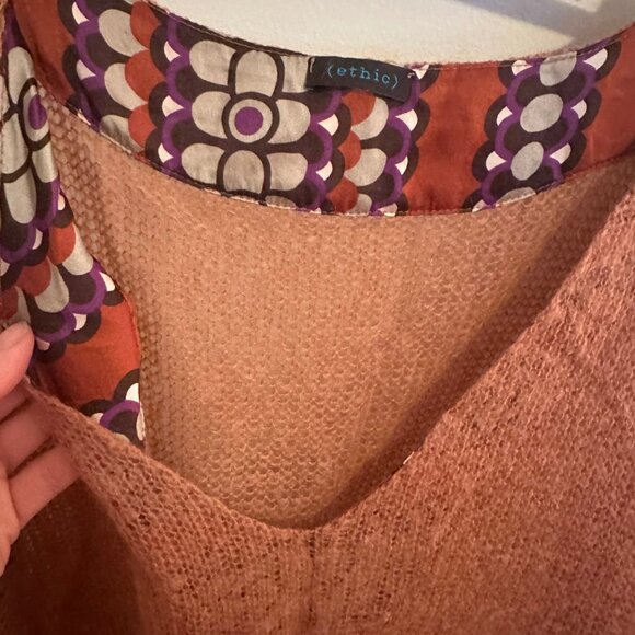 Pink Angora Mesh Short Sleeve Sweater with V-neck - Picture 2 of 3